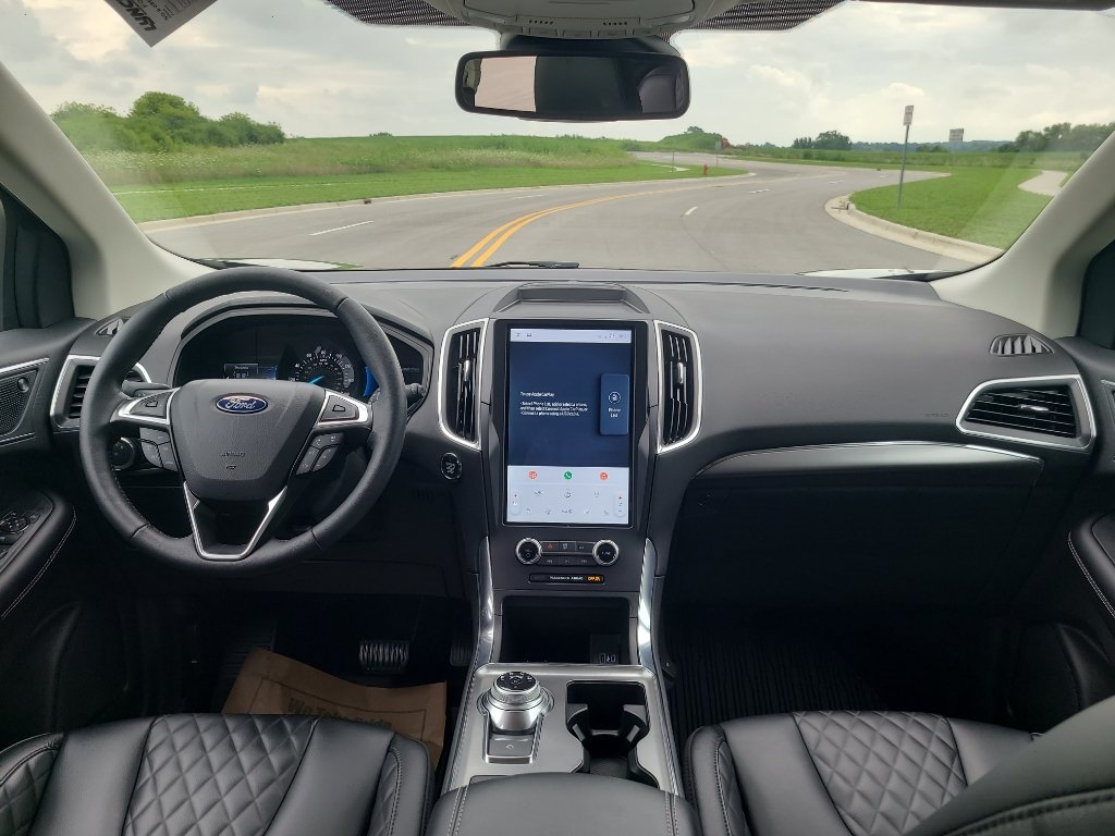 Certified 2024 Ford Edge Titanium AWD/4WD image 20