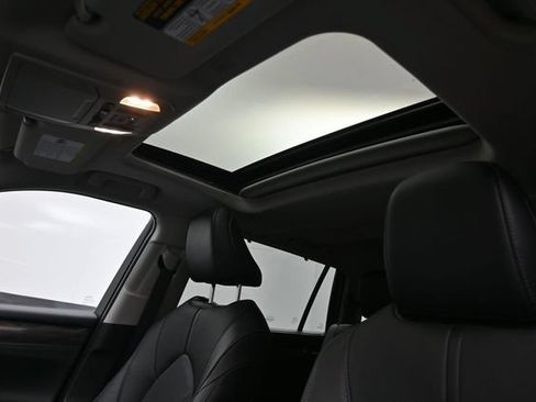Used 2023 Toyota Highlander Limited FWD image 23