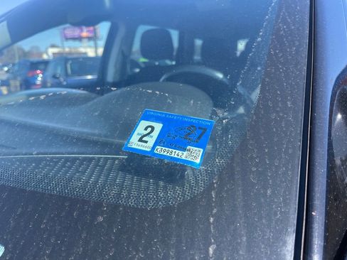 Used 2017 Dodge Journey SXT w/ Blacktop Package image 20