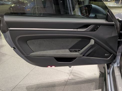 New 2026 Porsche 911 GT3 image 21