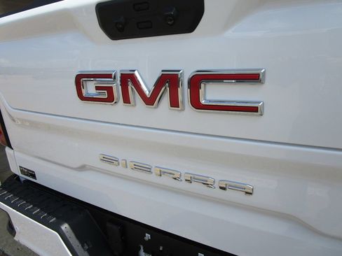 New 2026 GMC Sierra 1500 AT4 w/ AT4 Premium Package AWD/4WD image 14