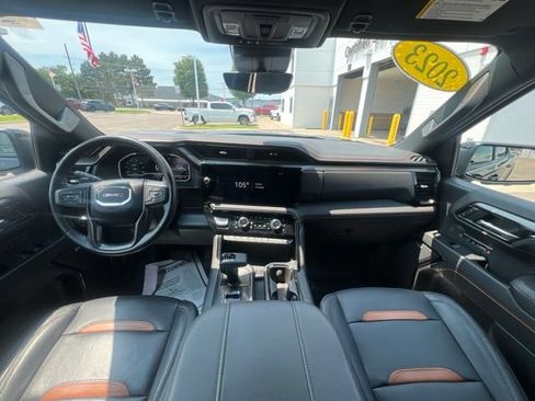 Used 2023 GMC Sierra 1500 AT4 w/ AT4 Premium Package AWD/4WD image 20