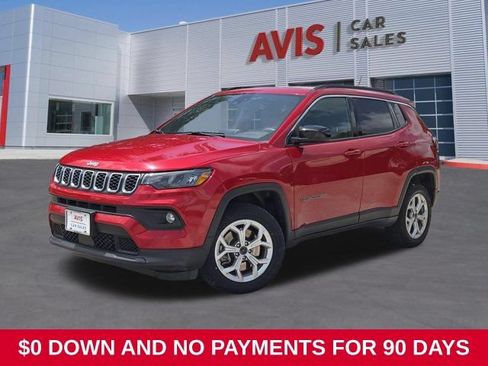 Used 2025 Jeep Compass Latitude w/ Sun & Sound Group AWD/4WD image 1