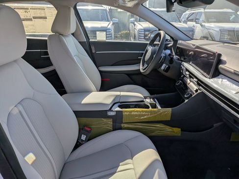 New 2026 Hyundai Sonata SEL FWD image 29
