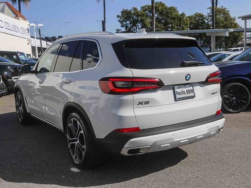 Certified 2023 BMW X5 xDrive40i w/ Parking Assistance Package image 4