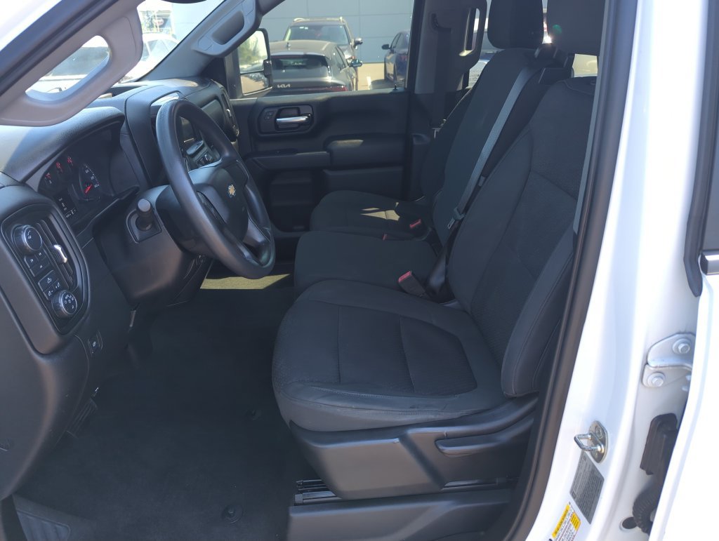 Used 2020 Chevrolet Silverado 2500 Custom w/ Custom Value Package AWD/4WD image 12