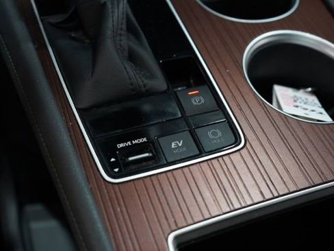 Used 2021 Toyota Sienna XLE image 29