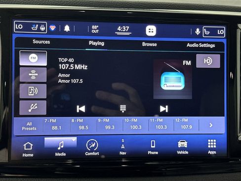 Used 2021 Chrysler Pacifica Limited w/ Premium & Safety Sphere Group AWD/4WD image 16
