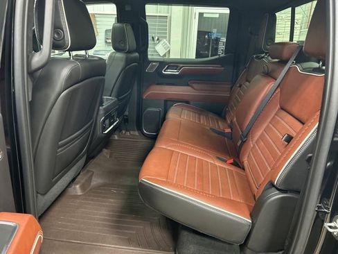 Used 2023 GMC Sierra 1500 Denali Ultimate image 36