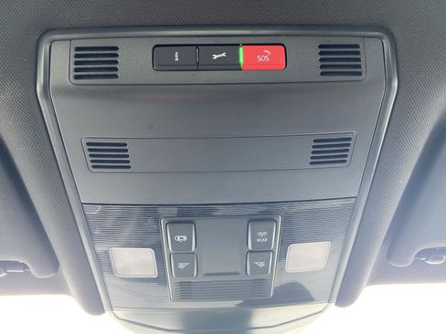 Used 2023 Volkswagen Jetta Sport FWD image 35