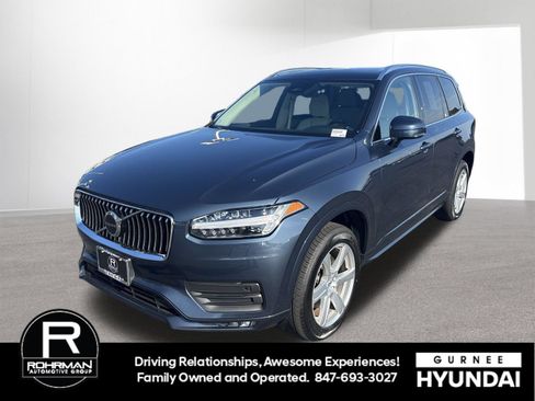 Used 2023 Volvo XC90 B5 Core AWD/4WD image 4