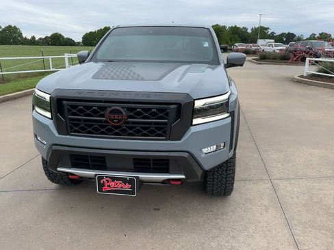 Used 2023 Nissan Frontier PRO-4X w/ Pro-4X Premium Package AWD/4WD image 4