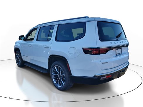 Used 2023 Jeep Wagoneer Series II w/ Premium Group I image 6