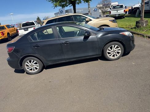 Used 2013 MAZDA MAZDA3 i Grand Touring image 3