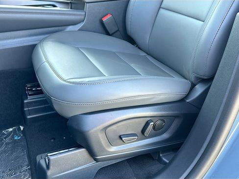 New 2026 Ford Explorer Active image 14