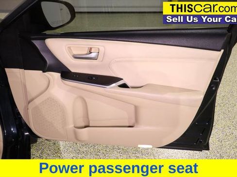 Used 2015 Toyota Camry XLE image 30