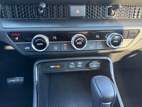 Certified 2025 Honda CR-V EX image 33
