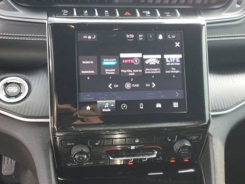Used 2023 Jeep Grand Cherokee L Laredo AWD/4WD image 25
