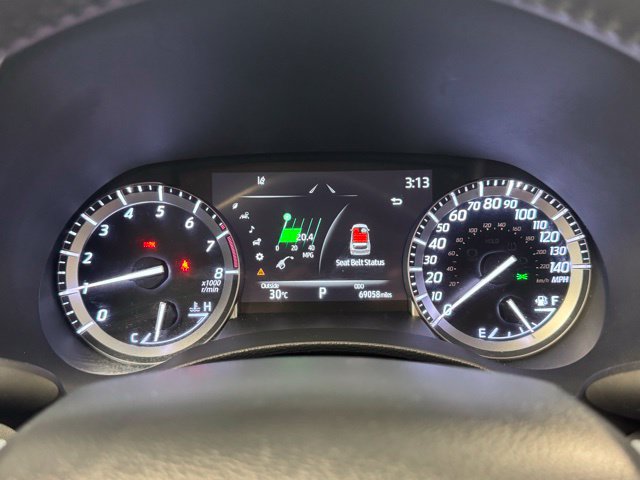 Used 2022 Toyota Highlander XLE AWD/4WD image 9