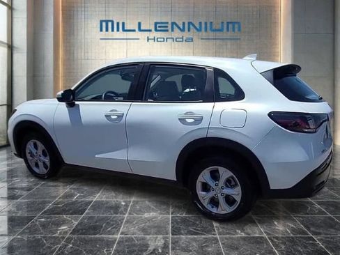 Used 2024 Honda HR-V LX image 32