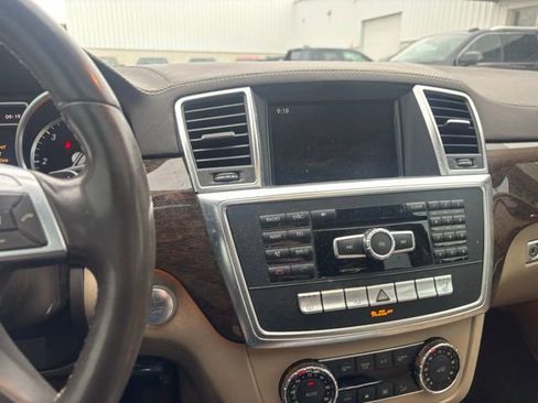 Used 2013 Mercedes-Benz GL 320 BlueTEC 4MATIC image 11