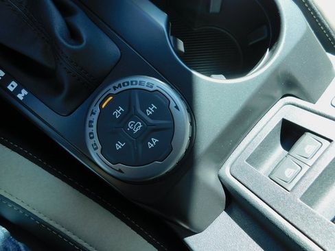 New 2025 Ford Bronco Big Bend w/ Black Diamond Package image 27