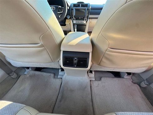 Used 2012 Toyota Camry XLE image 39