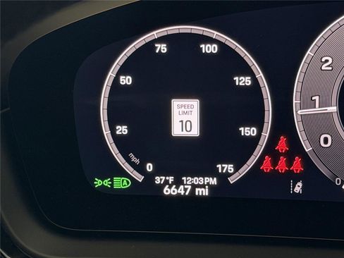 Certified 2025 Porsche Cayenne Coupe image 22