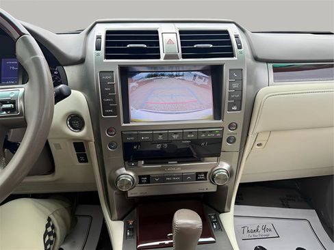 Used 2015 Lexus GX 460 image 18
