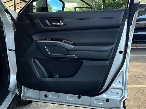 Certified 2023 Nissan Pathfinder SL w/ SL Premium Package image 22