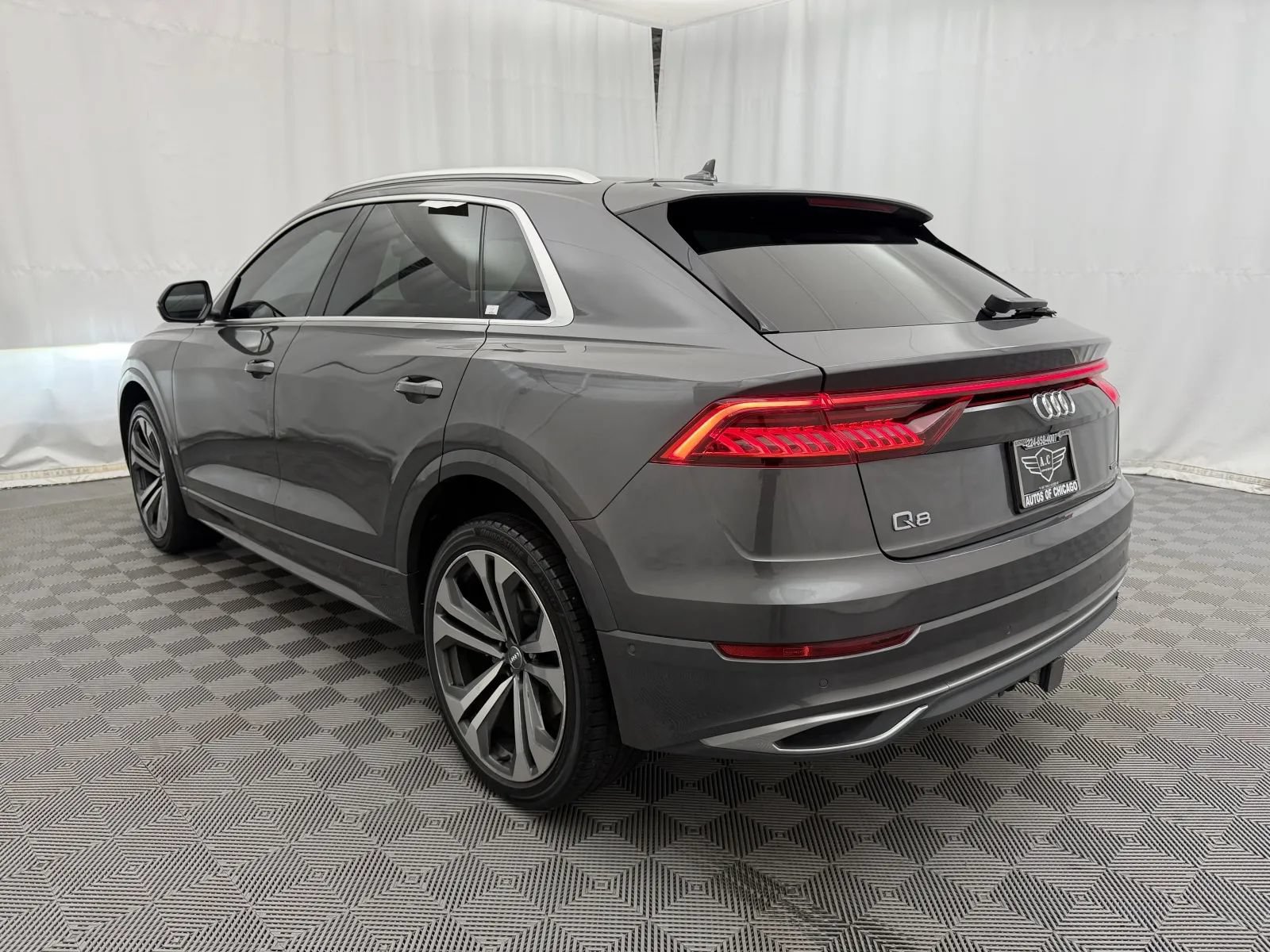 Used 2019 Audi Q8 Prestige AWD/4WD image 7