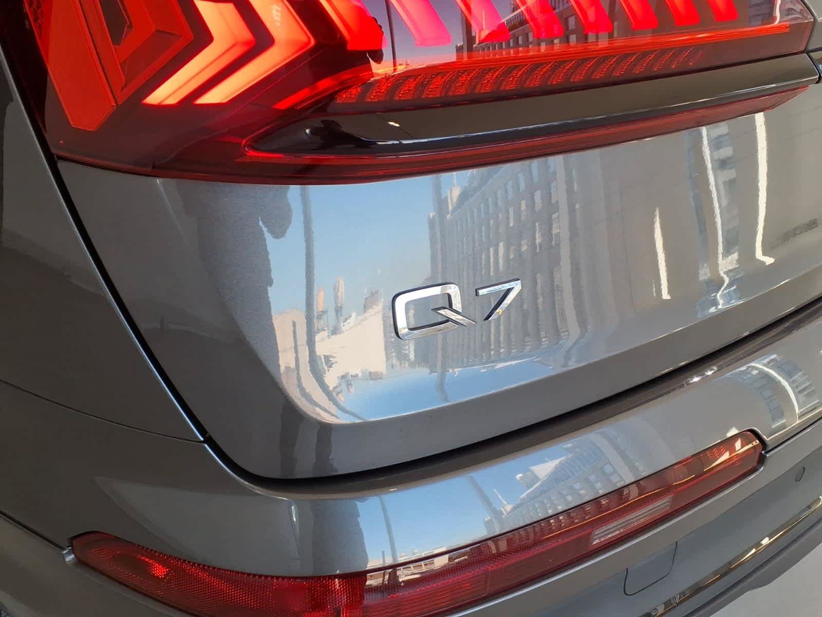 Used 2023 Audi Q7 2.0T Premium Plus w/ Premium Plus Package AWD/4WD image 7