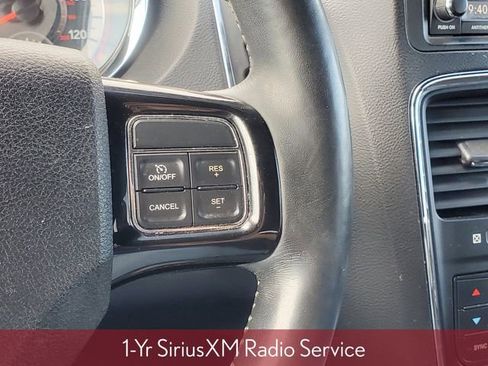 Used 2017 Dodge Grand Caravan SXT w/ Driver Convenience Group FWD image 18