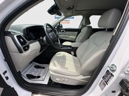 Used 2023 Kia Sorento SX AWD/4WD image 12