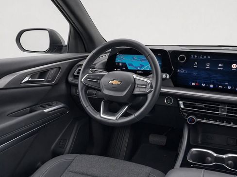 Used 2024 Chevrolet Traverse LT FWD image 36