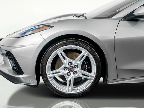 Used 2023 Chevrolet Corvette Stingray Coupe w/ Z51 Performance Package image 19