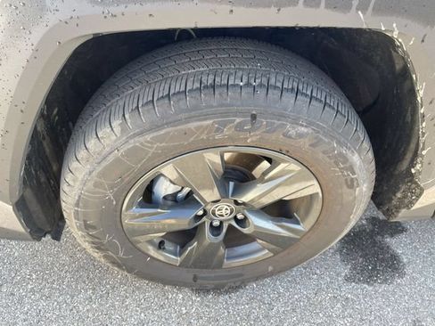 Certified 2026 Toyota RAV4 LE AWD/4WD image 5