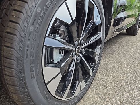 New 2026 Volvo XC60 B5 Plus w/ Protection Package Premier image 2