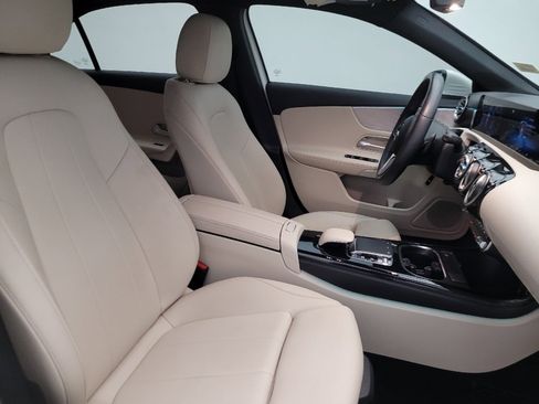 Used 2019 Mercedes-Benz A 220 image 21
