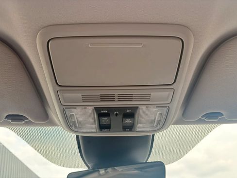 Used 2024 Honda Odyssey EX-L image 25