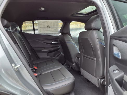 New 2026 Buick Envista Sport Touring image 22