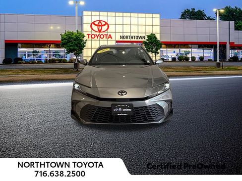 Used 2026 Toyota Camry SE w/ Convenience Package FWD image 5