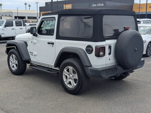 Used 2020 Jeep Wrangler Sport AWD/4WD image 4