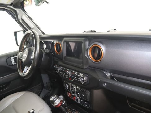 Used 2021 Jeep Gladiator Mojave w/ LED Lighting Group AWD/4WD image 39
