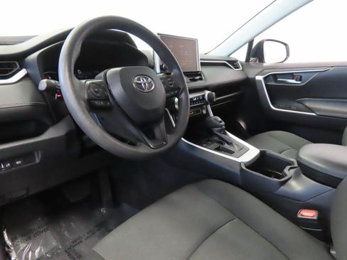 Used 2024 Toyota RAV4 XLE FWD image 13