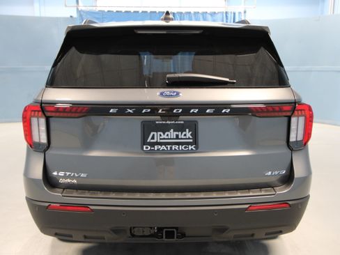 New 2026 Ford Explorer Active AWD/4WD image 27