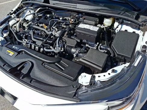 Certified 2025 Toyota Corolla LE FWD image 27