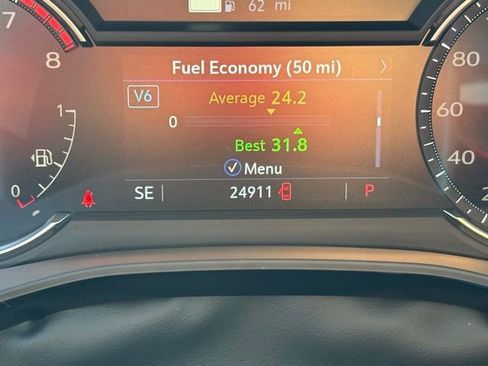 Used 2025 Cadillac XT6 Premium Luxury image 11