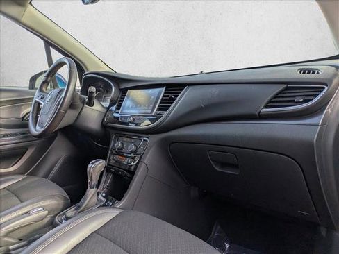 Used 2020 Buick Encore Preferred image 29