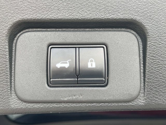 Certified 2023 Nissan Rogue SL w/ SL Premium Package FWD image 13
